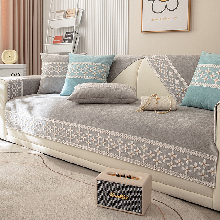 Haftowana sofa Chenille